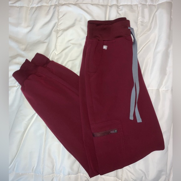 FIGS XXS BURGUNDY SET - Picture 2 of 4